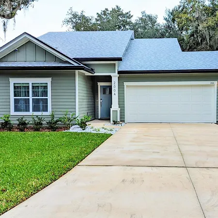 Chic Modern New Home In St Augustine Gameroom-Spotless